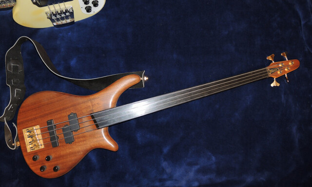 20131207-03-basscollection.jpg